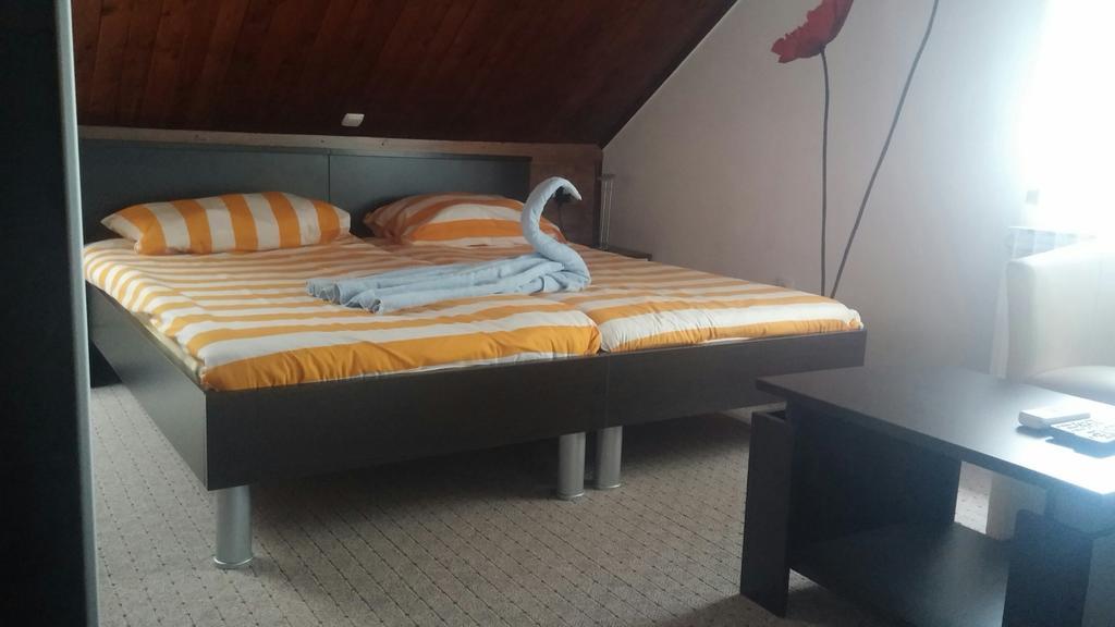 Rooms Du-Na Zagreb Luaran gambar