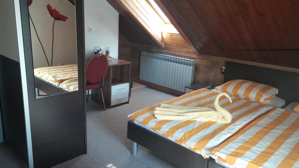 Rooms Du-Na Zagreb Luaran gambar