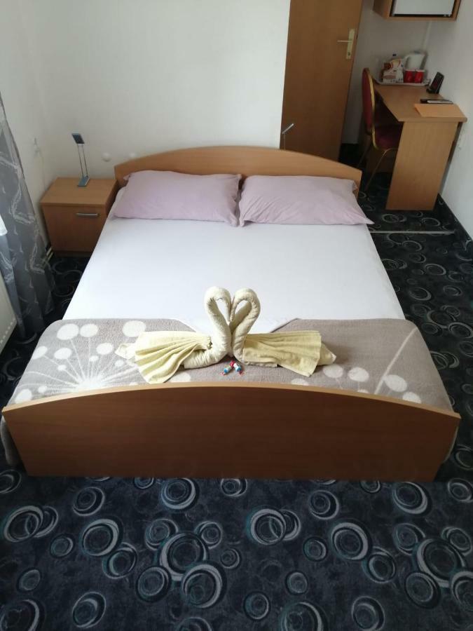 Rooms Du-Na Zagreb Bilik gambar